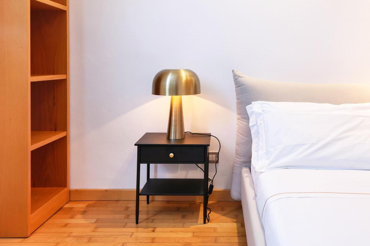 Duomo Luxury Apartment VIII Милано Екстериор снимка