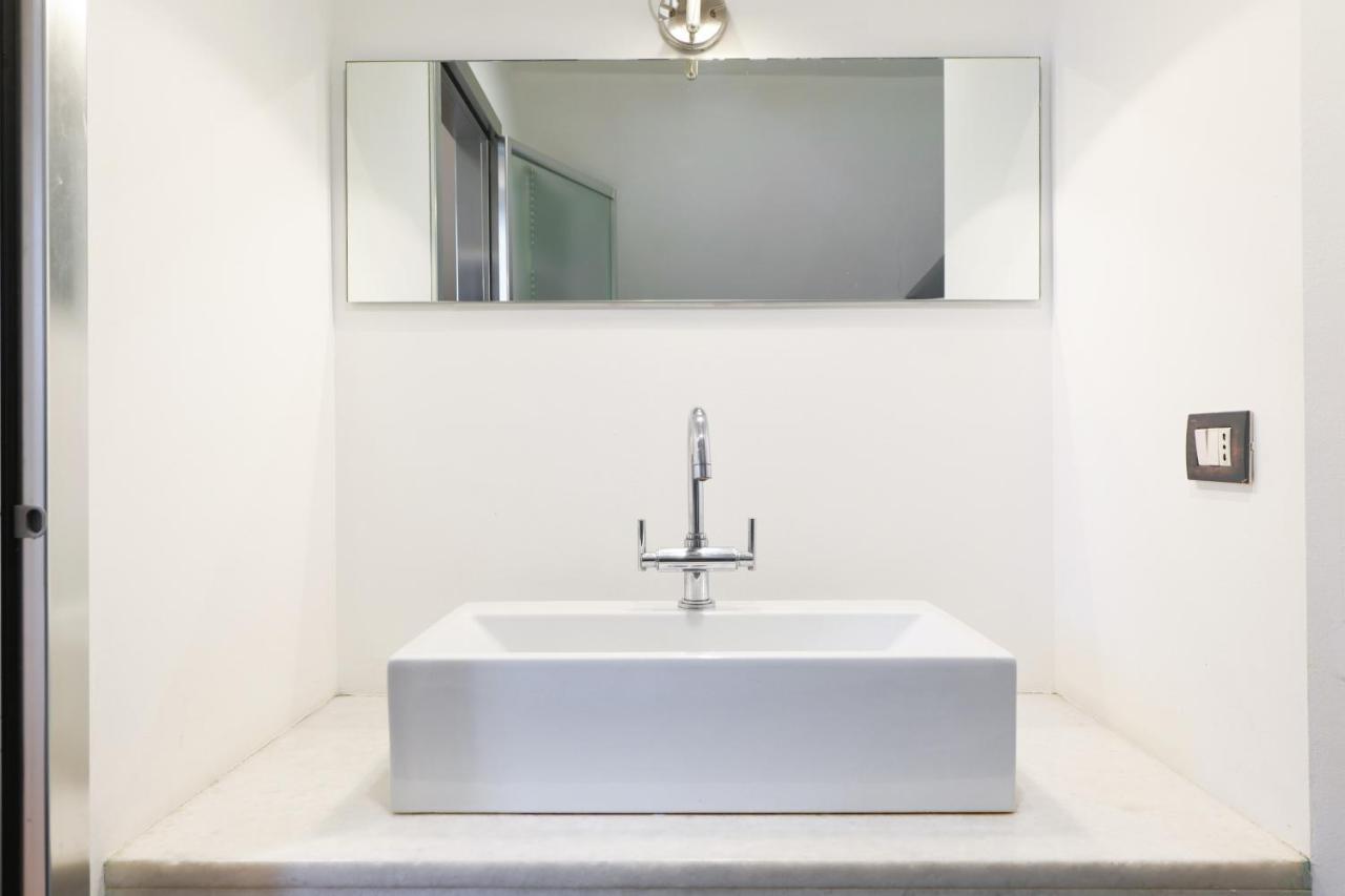 Duomo Luxury Apartment VIII Милано Екстериор снимка