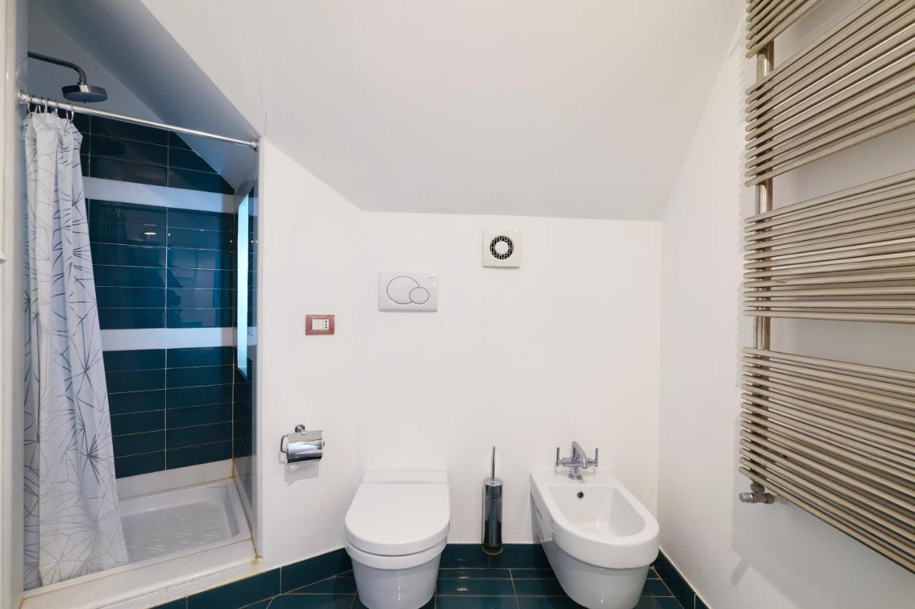 Duomo Luxury Apartment VIII Милано Екстериор снимка